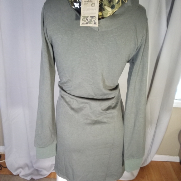 Triple Five Soul Green Cowl Neck Long Sleeve Dress - Picture 3 of 3